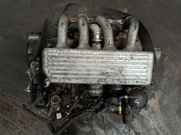 MOTEUR CITROEN / PEUGEOT 1.9D CODE DJY 10CHUBD - Vue 2